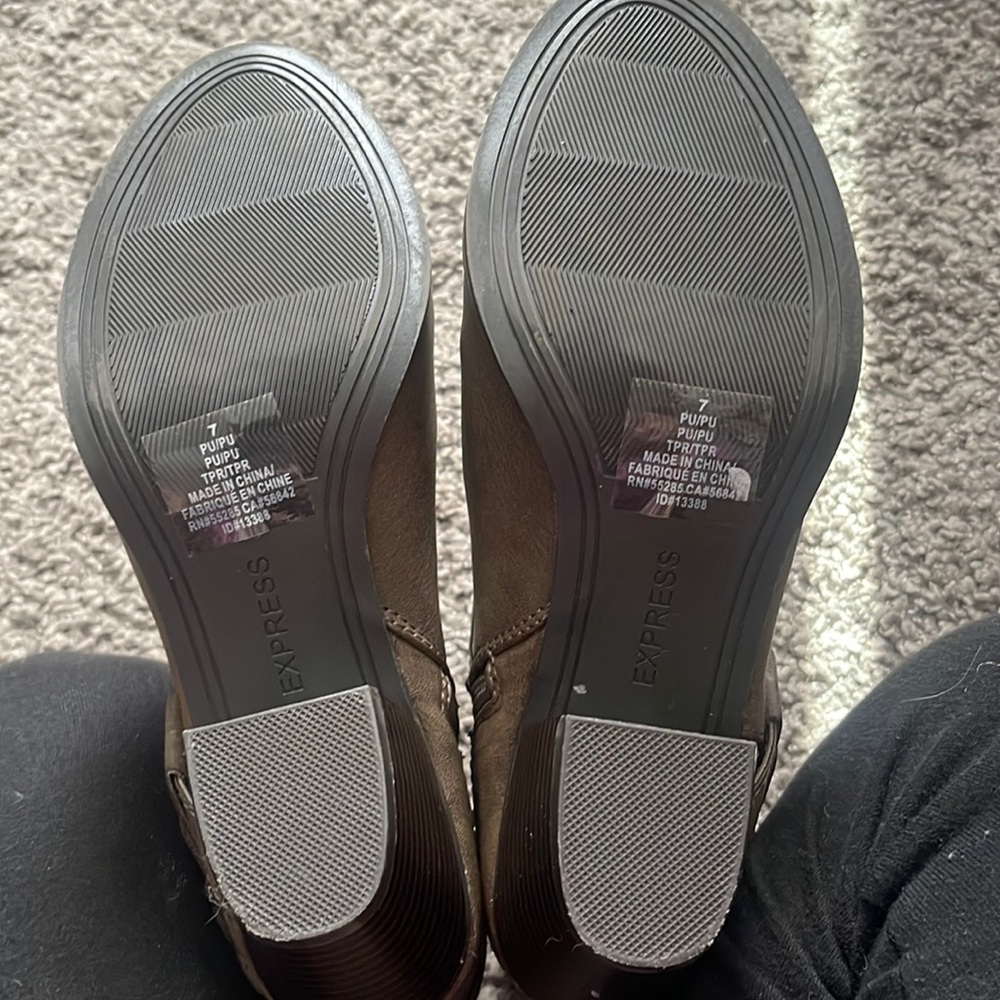 Express Booties - Picture 5 of 5
